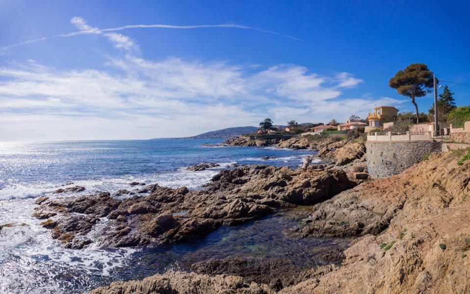 Een ideale locatie tussen de zee en uitstapjes aan de Côte d’Azur